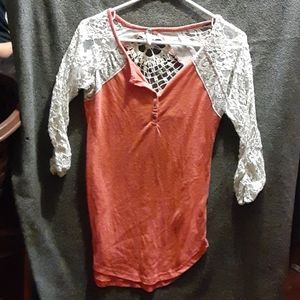 3/4 lace sleved shirt